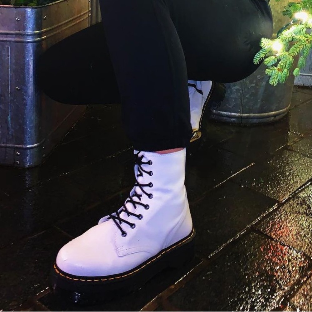 JADEN PLATFORM DOC MARTENS